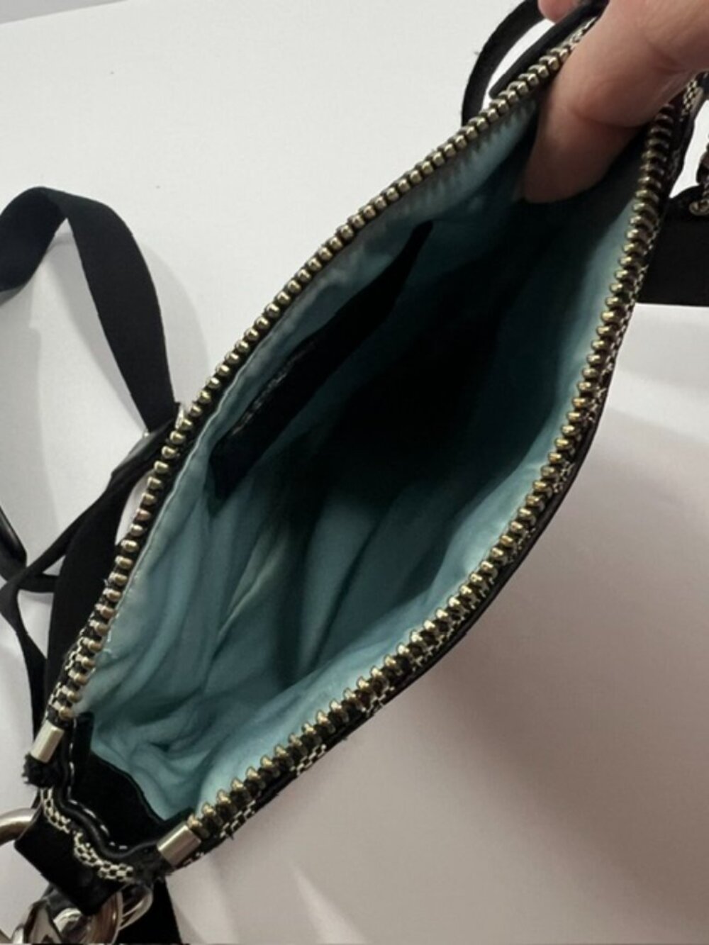 COACH SUTTON SIGNATURE SWINGPACK CROSSBODY GRAY/BLACK JACQUARD 43976 EUC - Picture 9 of 12